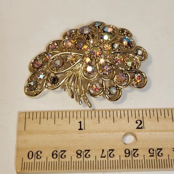 Vtg Art Brooch Gold Tone Aurora Borealis Rhinestone Flower Pin Statement Glamour - Picture 4 of 4